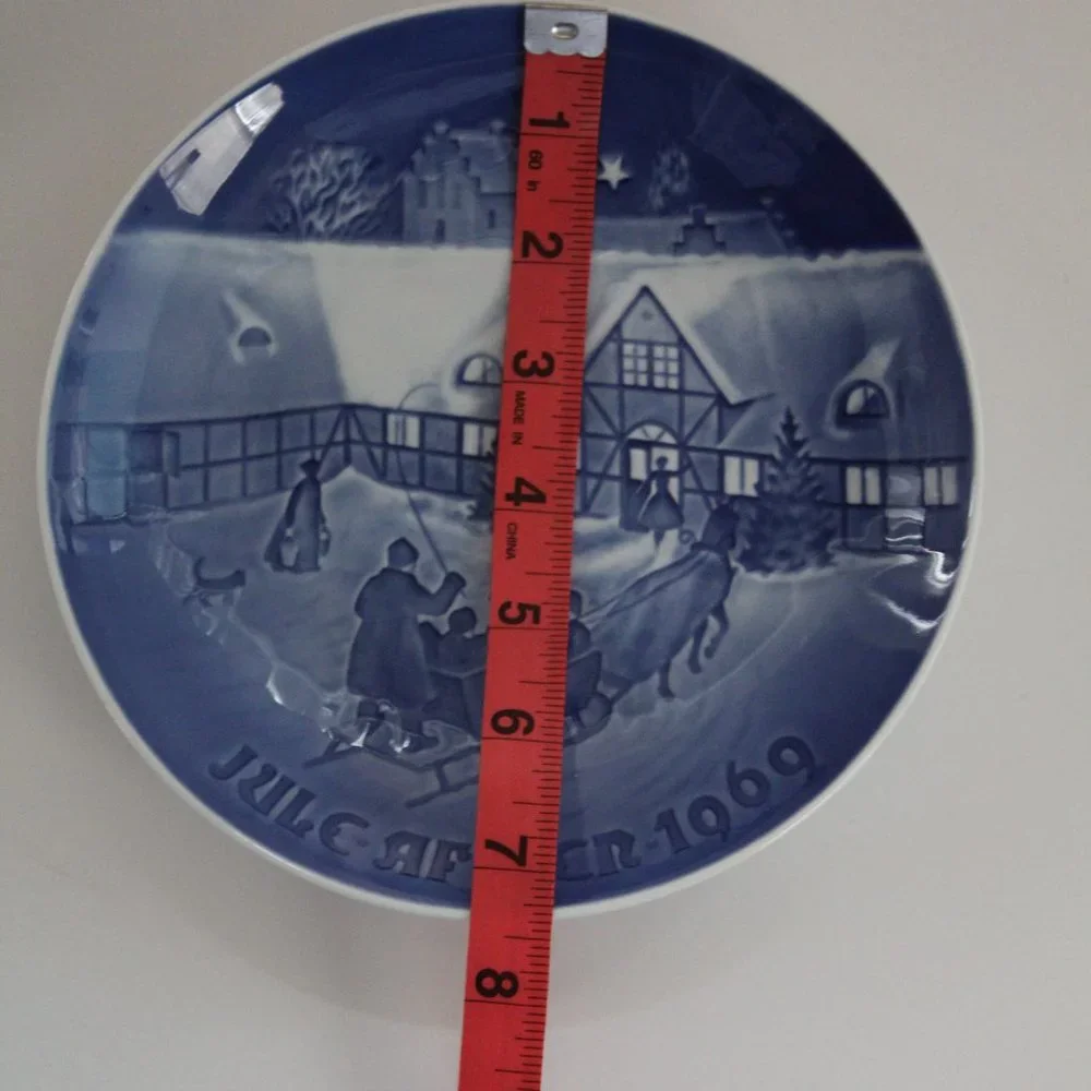 Royal Copenhagen Vintage 1969 “Christmas with the Country Relatives